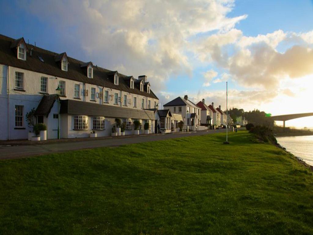 Kings Arms Hotel - A Bespoke Hotel Kyleakin Eksteriør bilde